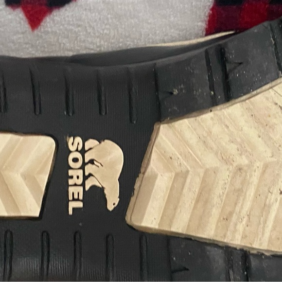 Sorel winter boots - Picture 4 of 5